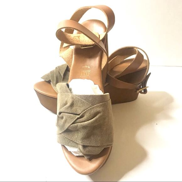 Seychelles Deep Breath Taupe Suede Wedge - Picture 4 of 7